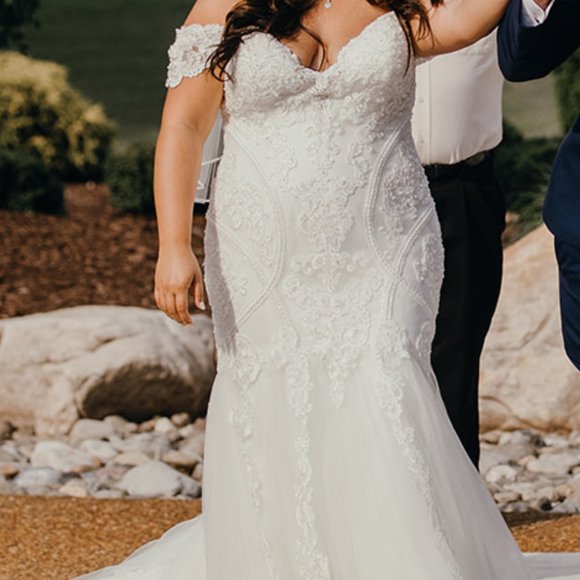 Maggie Sottero Wedding Gown Ivory Size 18 - Picture 2 of 6